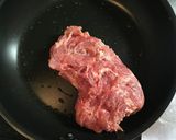 お弁当に！トングでまとめる豚こまバーグ作り方3写真