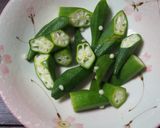 トマト・オクラのさっぱり酢の物♪　作り方2写真