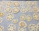 レンジでパリパリ鶏ガラ味れんこんチップス作り方2写真