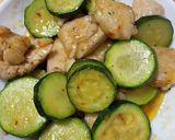 鶏むね肉とズッキーニの豆板醤炒め作り方5写真