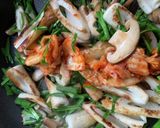 ちくわとにらと椎茸のささっとキムチ炒め作り方3写真