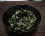 ごま風味♪　かぶの葉と味付けのりの炒め物作り方3写真
