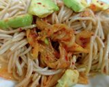 超簡単美味しい！　すごうまアボキムチ蕎麦作り方6写真