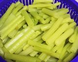 炒めるだけ☆フキの炒め物作り方1写真