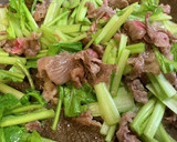 牛肉切り落としと小松菜のオイスター炒め作り方3写真