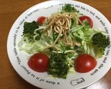 栄養◎パリパリ揚げ麺の野菜サラダ作り方3写真