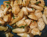 簡単！鶏ささみとしめじの大葉味噌マヨ炒め作り方4写真