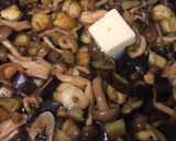 ナスとしめじのガリバタ醤油ソース作り方5写真
