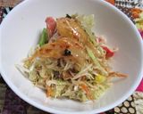本技キムチで、かにかま入り野菜サラダ作り方3写真