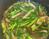 汁だく麺つゆで簡単ニラとシメジの卵とじ作り方2写真