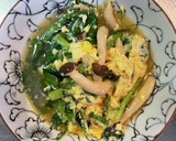 汁だく麺つゆで簡単ニラとシメジの卵とじ作り方4写真