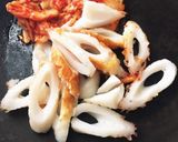豆苗のっけたキムチうどん作り方2写真