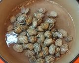 殻付きあさりで　豆乳のクラムチャウダー作り方1写真
