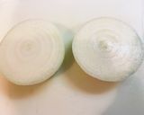 新玉ねぎと豚バラの出汁煮作り方1写真