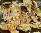 焼き塩サバとトマトのマヨネーズ風味ピザ作り方1写真