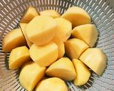 旨みいっぱいの肉じゃが作り方1写真
