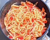 トマトとサラダチキンのペペロンチーノ作り方10写真