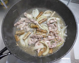 新ごぼうに新玉ねぎと豚こま肉のあんかけ作り方5写真