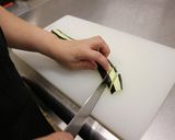 長茄子と豚肉の梅和え作り方1写真