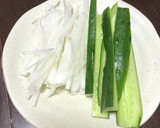 野菜たっぷり☆キムチと蒸し鶏の生春巻き作り方4写真