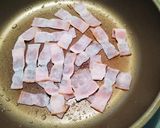 卵黄が流れず真ん中ふわふわベーコンエッグ作り方3写真