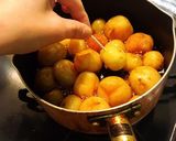 お弁当にもピッタリ☆一口新じゃがの甘辛煮作り方4写真