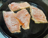 鮭のムニエル和風生姜ソース〜何食べ#65作り方2写真