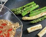 ワインに合う　アスパラガスのエチュベ作り方5写真