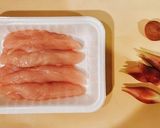 【簡単副菜】ささみとみょうがの梅肉和え作り方1写真