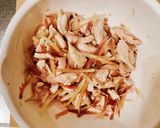 【簡単副菜】ささみとみょうがの梅肉和え作り方5写真