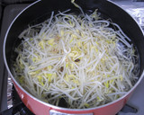 隠し味はコショウ♥♡もやしの胡麻和え作り方1写真