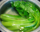 ヘルシー！小松菜と桜えびのさっと煮！作り方1写真