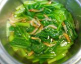 ヘルシー！小松菜と桜えびのさっと煮！作り方3写真