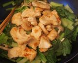 15分で食卓へ＊むね肉と小松菜の炒めもの作り方5写真