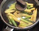 アスパラとヤングコーンの塩バター炒め♪作り方3写真