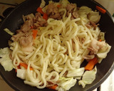 さっぱり梅しょう油の焼きうどん作り方3写真