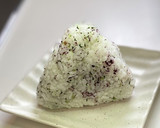 （三島食品の）ひろしとゆかりのおにぎり作り方5写真