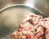 フライパンと鍋でキムチ肉じゃが作り方2写真