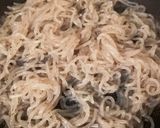 フライパンと鍋でキムチ肉じゃが作り方5写真