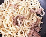 とろーりチーズが美味♪豚キムチの焼うどん作り方4写真