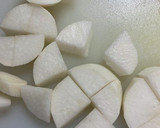 大根とお揚げの煮付け作り方1写真