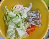 野菜たっぷりミルクキムチスープ作り方1写真