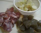 味噌de鶏肉と里芋・こんにゃくの煮物作り方3写真