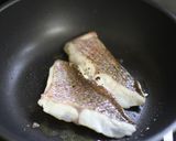 鯛とわかめの和風アクアパッツァ☆カンタン作り方1写真