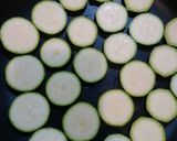簡単！美味！豚こまとズッキーニの味噌炒め作り方1写真