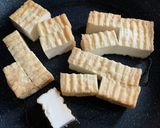 簡単に☆厚揚げと小松菜の炒め物！作り方1写真