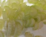 セロリとキムチの中華スープ作り方1写真