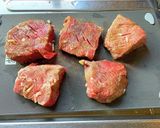 シャリアピンステーキ・燻製牡蠣ソース添え作り方5写真