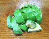 簡単ヘルシー☆イワシのアボカドトマト炒め作り方5写真