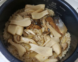 簡単！鯖缶ときのこの炊き込みご飯作り方5写真